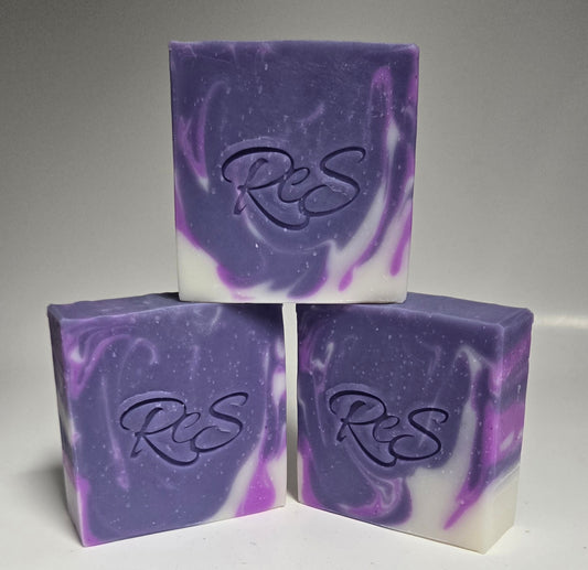 Lilac scented handmade soap
